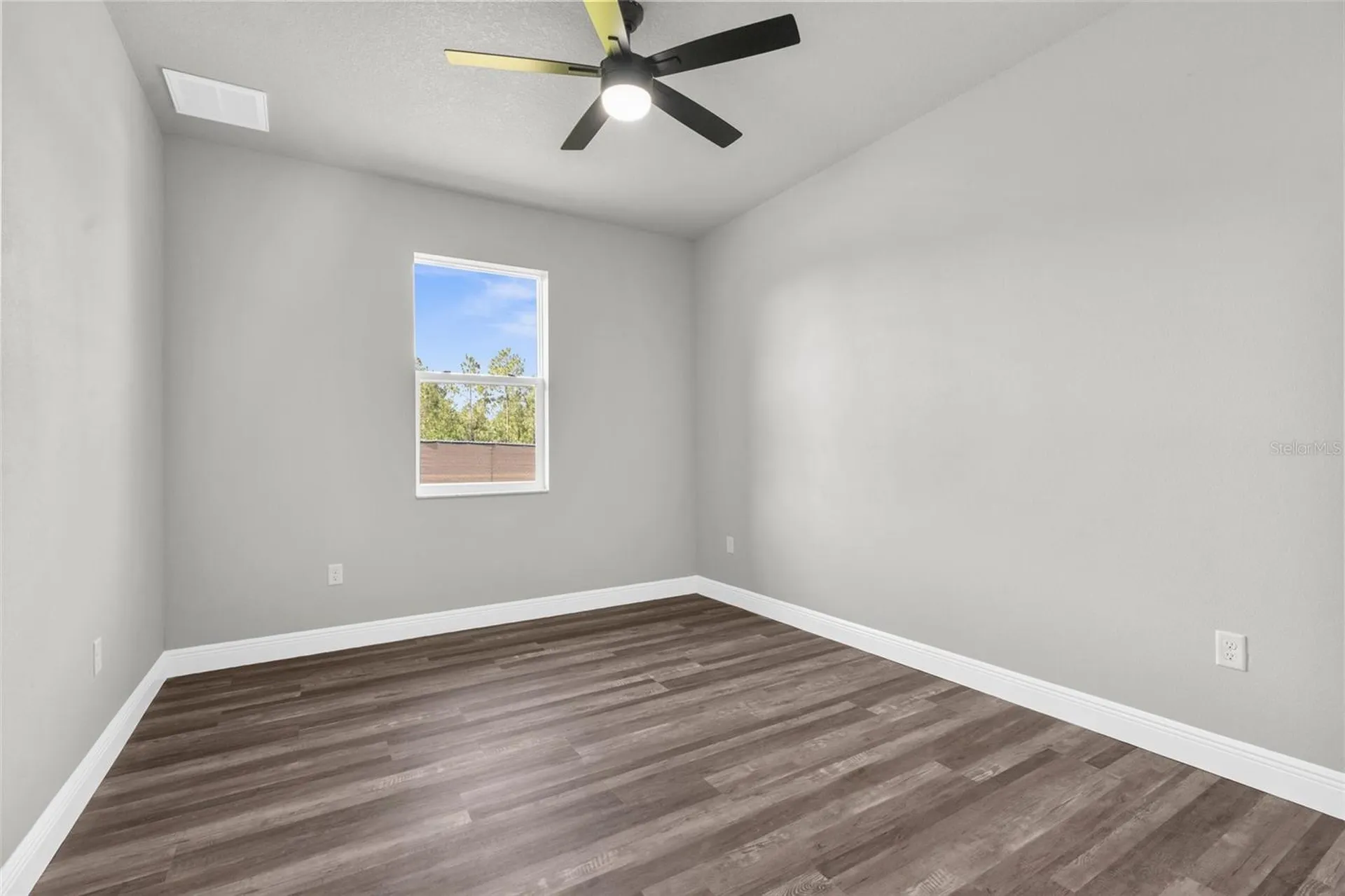 16113 Penn State Road Weeki Wachee FL 34614