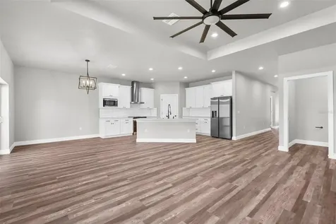 16113 Penn State Road Weeki Wachee FL 34614