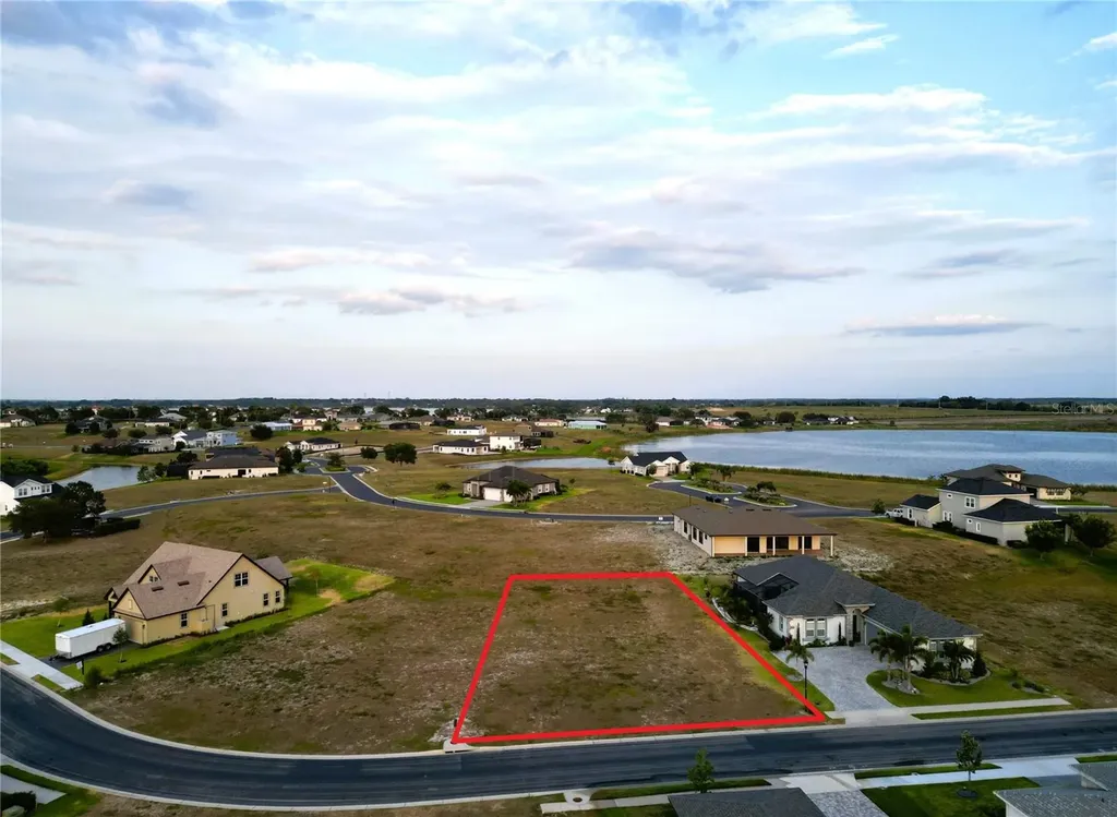 512 Adams View Lane Auburndale FL 33823