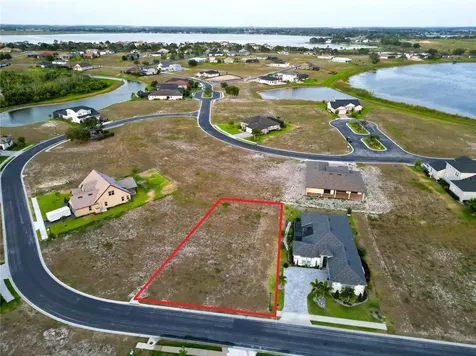 512 Adams View Lane Auburndale FL 33823