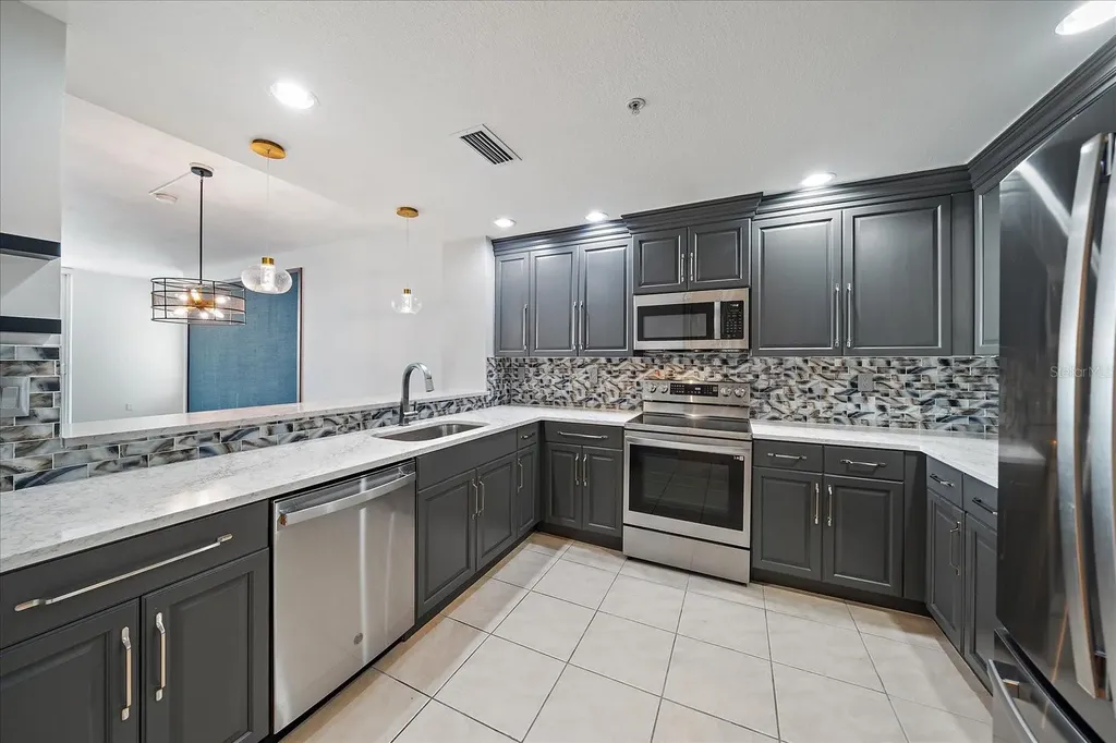 1771 Ringling Boulevard Sarasota FL 34236