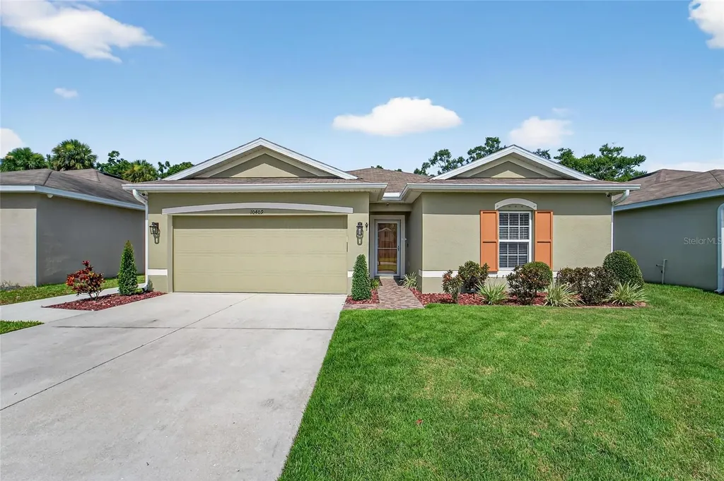 10409 Candleberry Woods Lane Gibsonton FL 33534