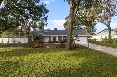 1802 Parkwood Drive Valrico FL 33594