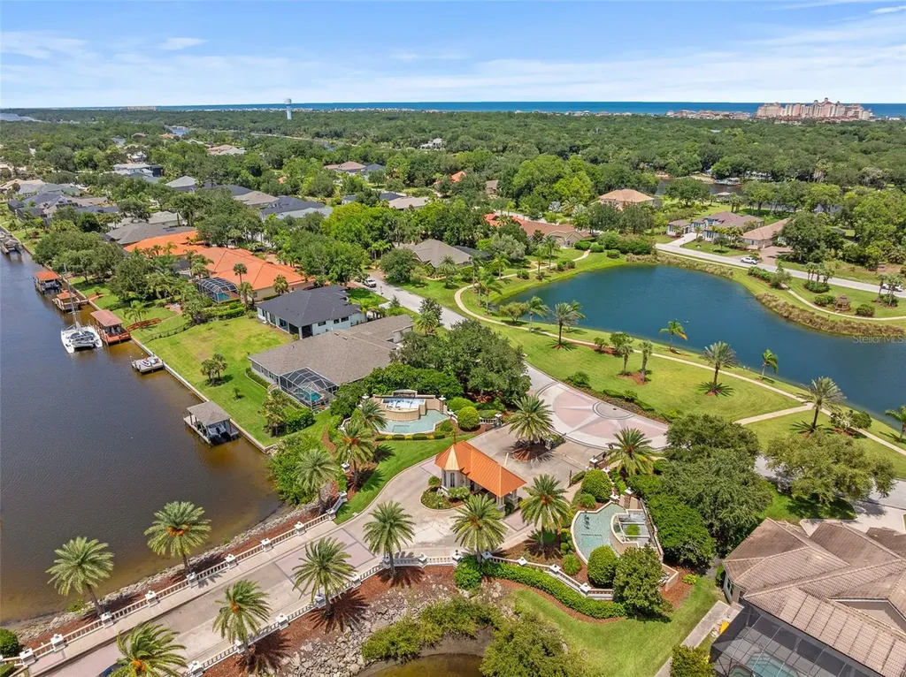 19 Old Oak Drive N Palm Coast FL 32137