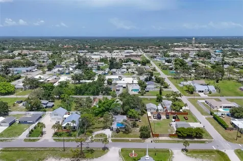 275 S Mango Street Englewood FL 34223