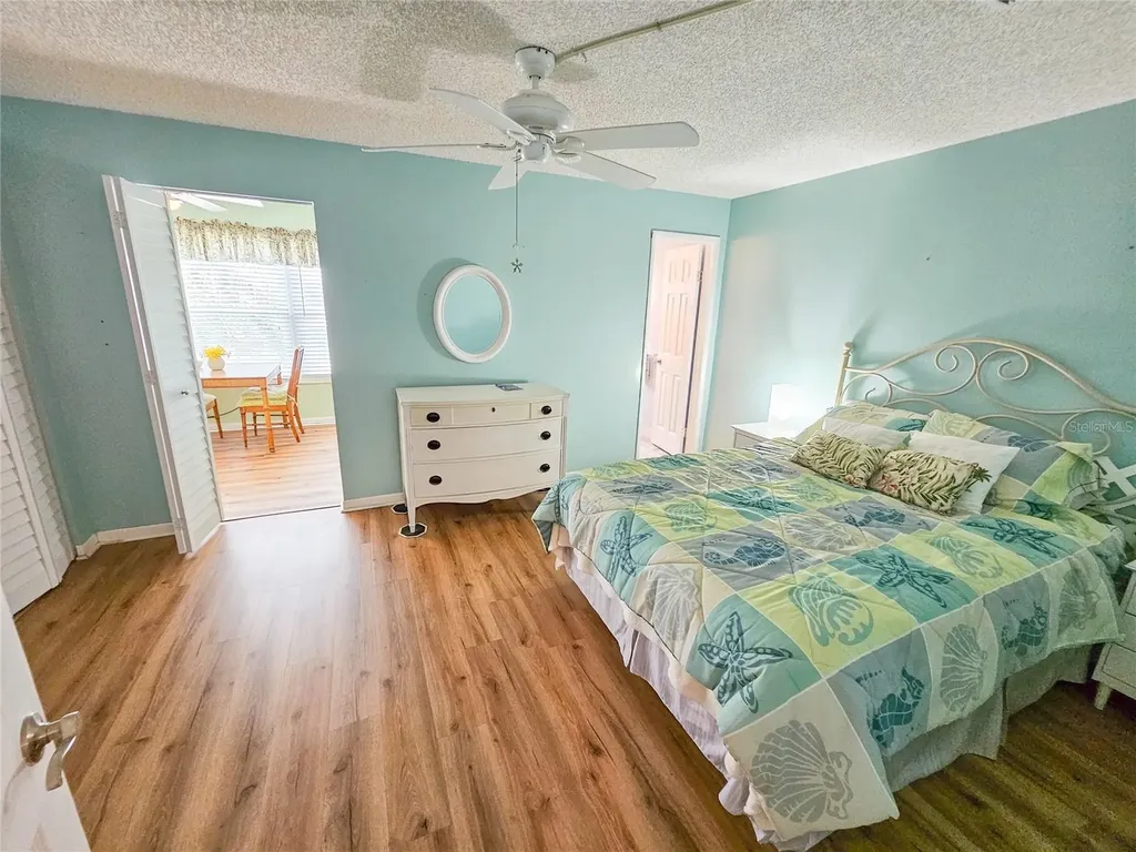 2960 S 59th Street Gulfport FL 33707