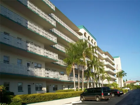 2960 S 59th Street Gulfport FL 33707