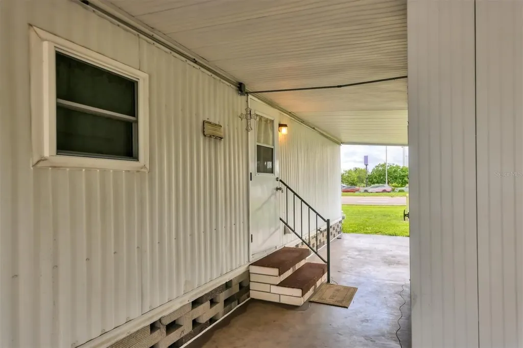 5316 53rd Avenue E Bradenton FL 34203
