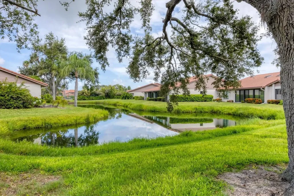 4001 Wilshire Circle E Sarasota FL 34238