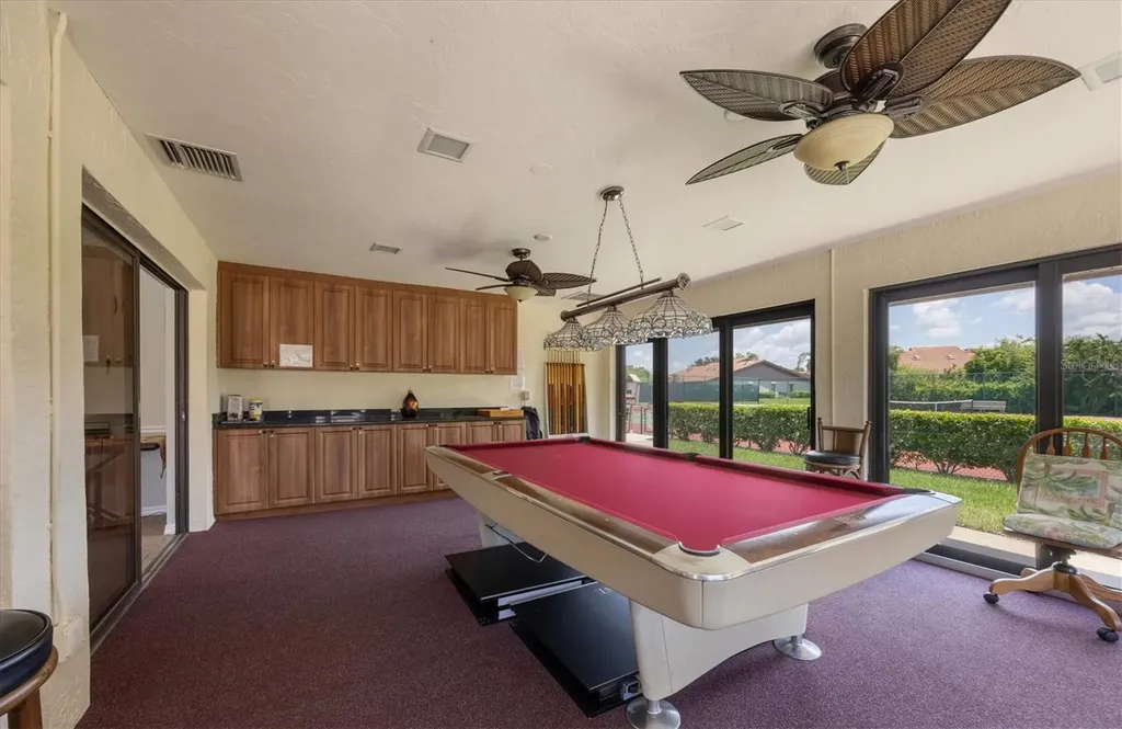 4001 Wilshire Circle E Sarasota FL 34238
