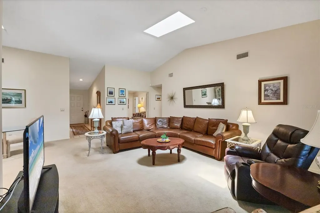 4001 Wilshire Circle E Sarasota FL 34238