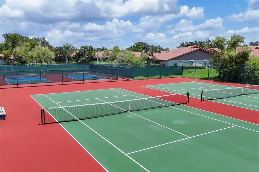4001 Wilshire Circle E Sarasota FL 34238