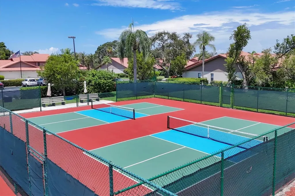 4001 Wilshire Circle E Sarasota FL 34238