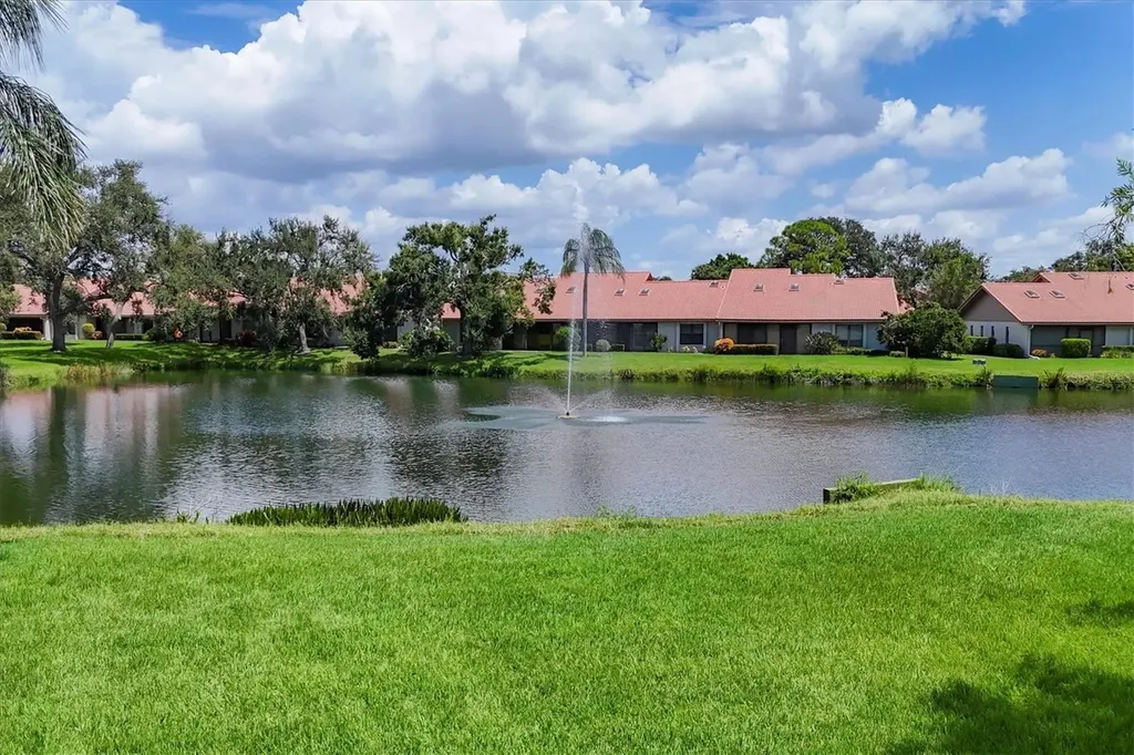 4001 Wilshire Circle E Sarasota FL 34238