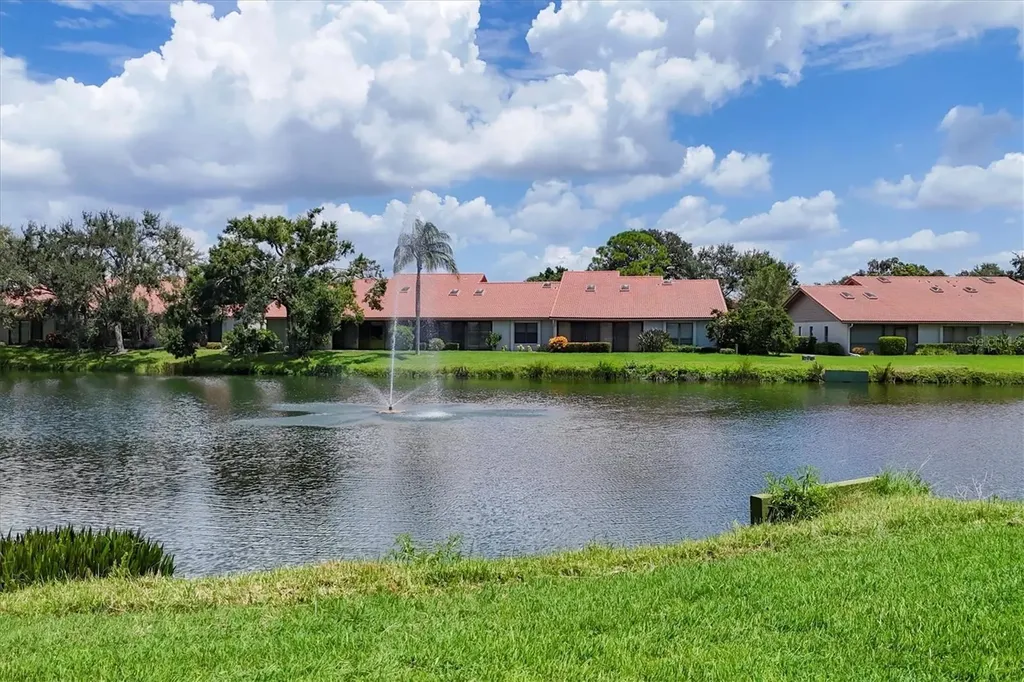 4001 Wilshire Circle E Sarasota FL 34238