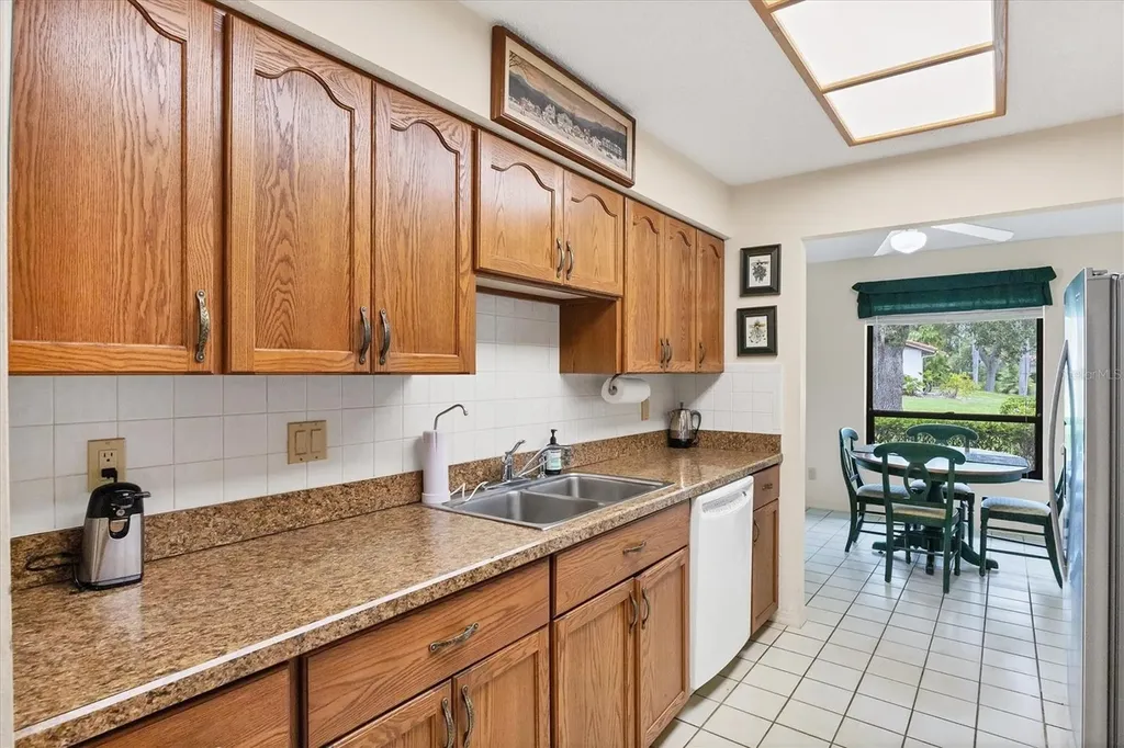 4001 Wilshire Circle E Sarasota FL 34238