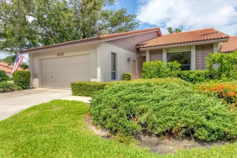 4001 Wilshire Circle E Sarasota FL 34238