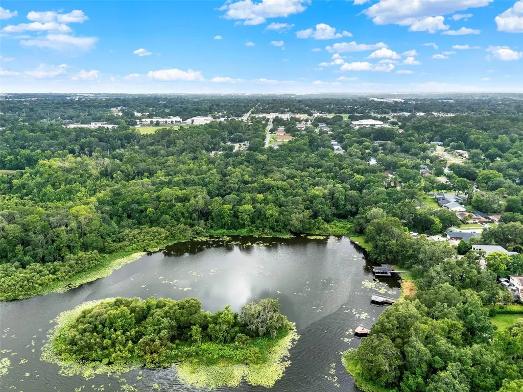 390 Lake Mccoy Drive Apopka FL 32712