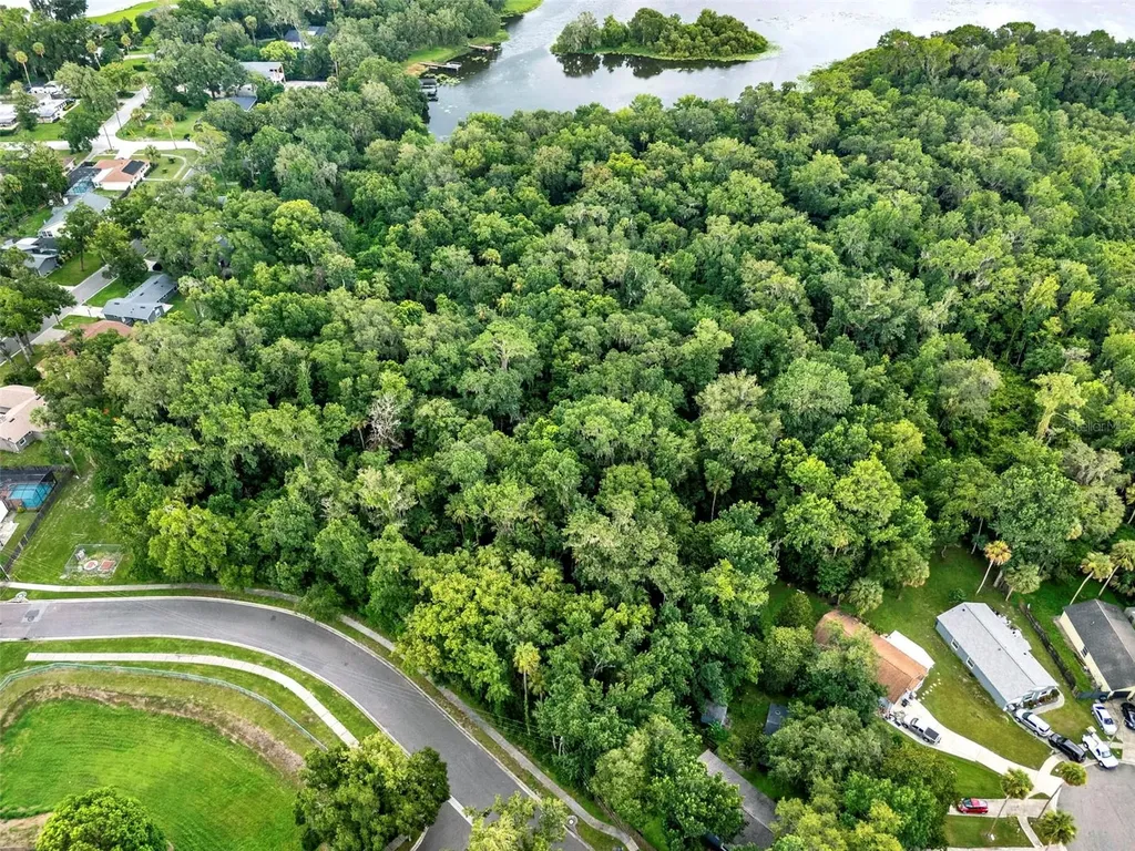 390 Lake Mccoy Drive Apopka FL 32712