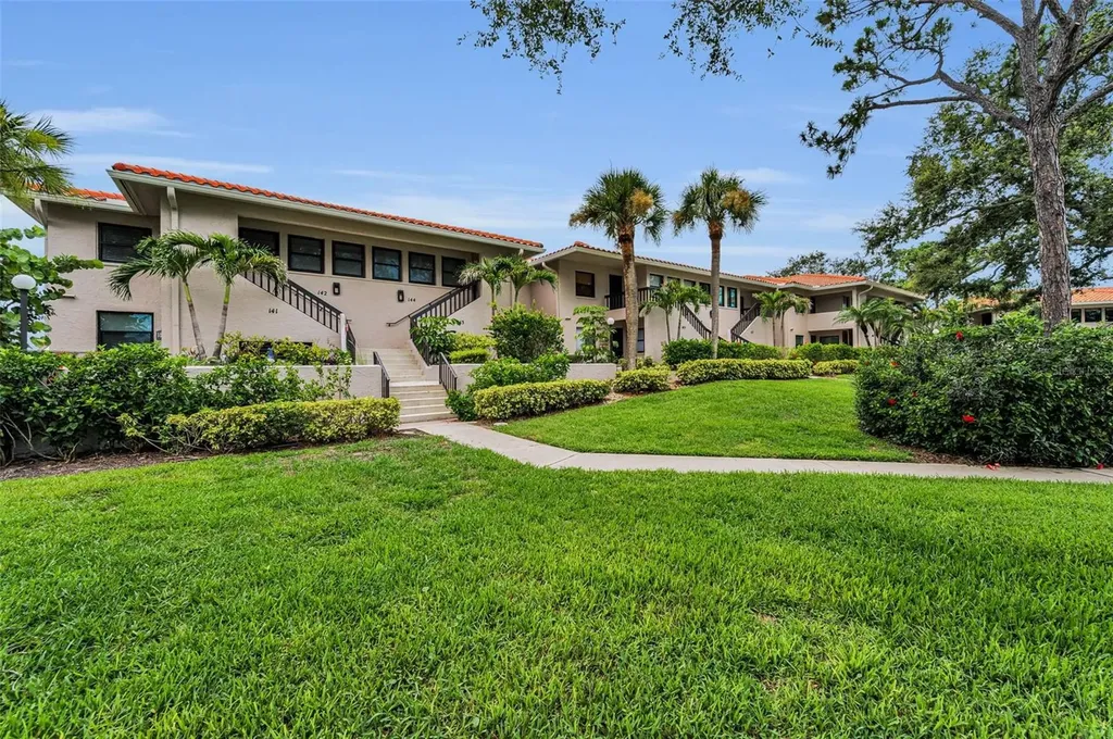 1813 Mariner Drive Tarpon Springs FL 34689