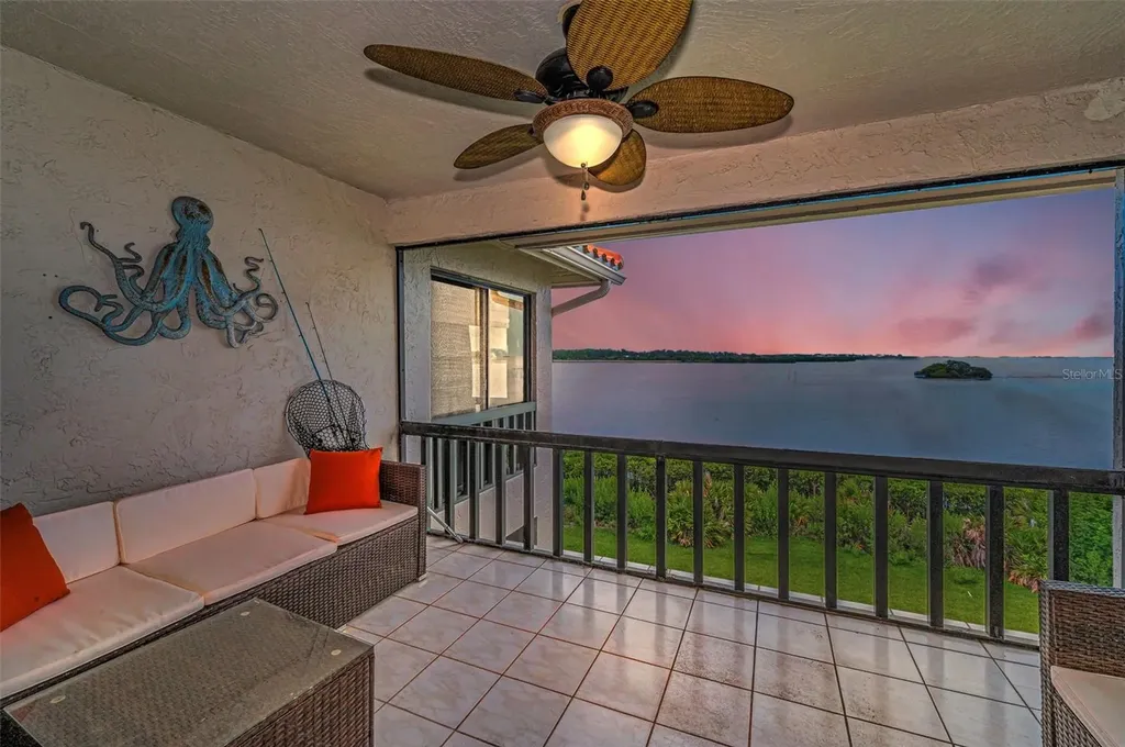 1813 Mariner Drive Tarpon Springs FL 34689