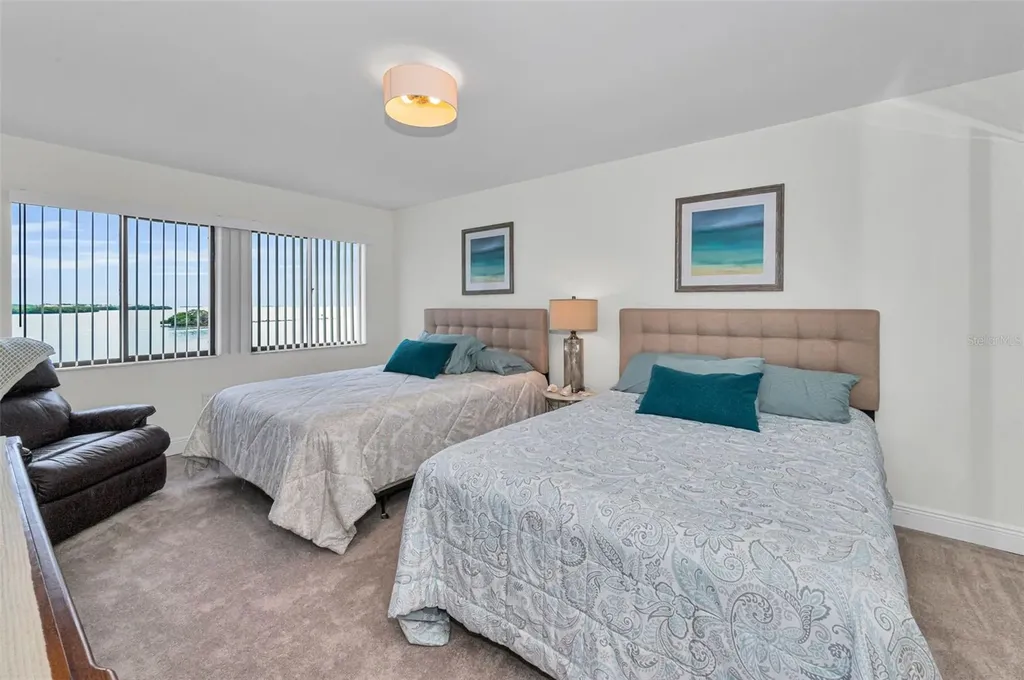 1813 Mariner Drive Tarpon Springs FL 34689