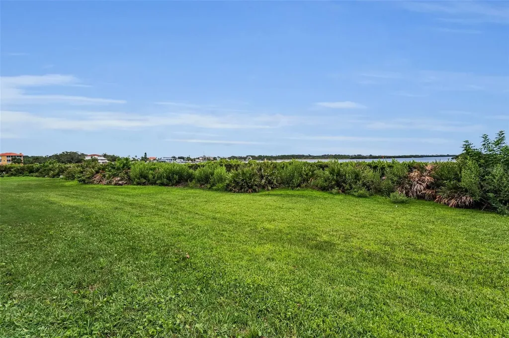 1813 Mariner Drive Tarpon Springs FL 34689