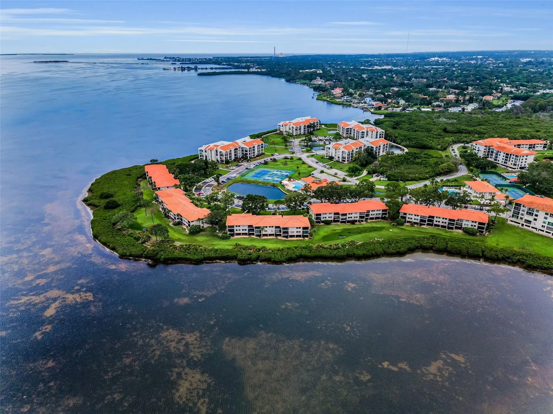 1813 Mariner Drive Tarpon Springs FL 34689