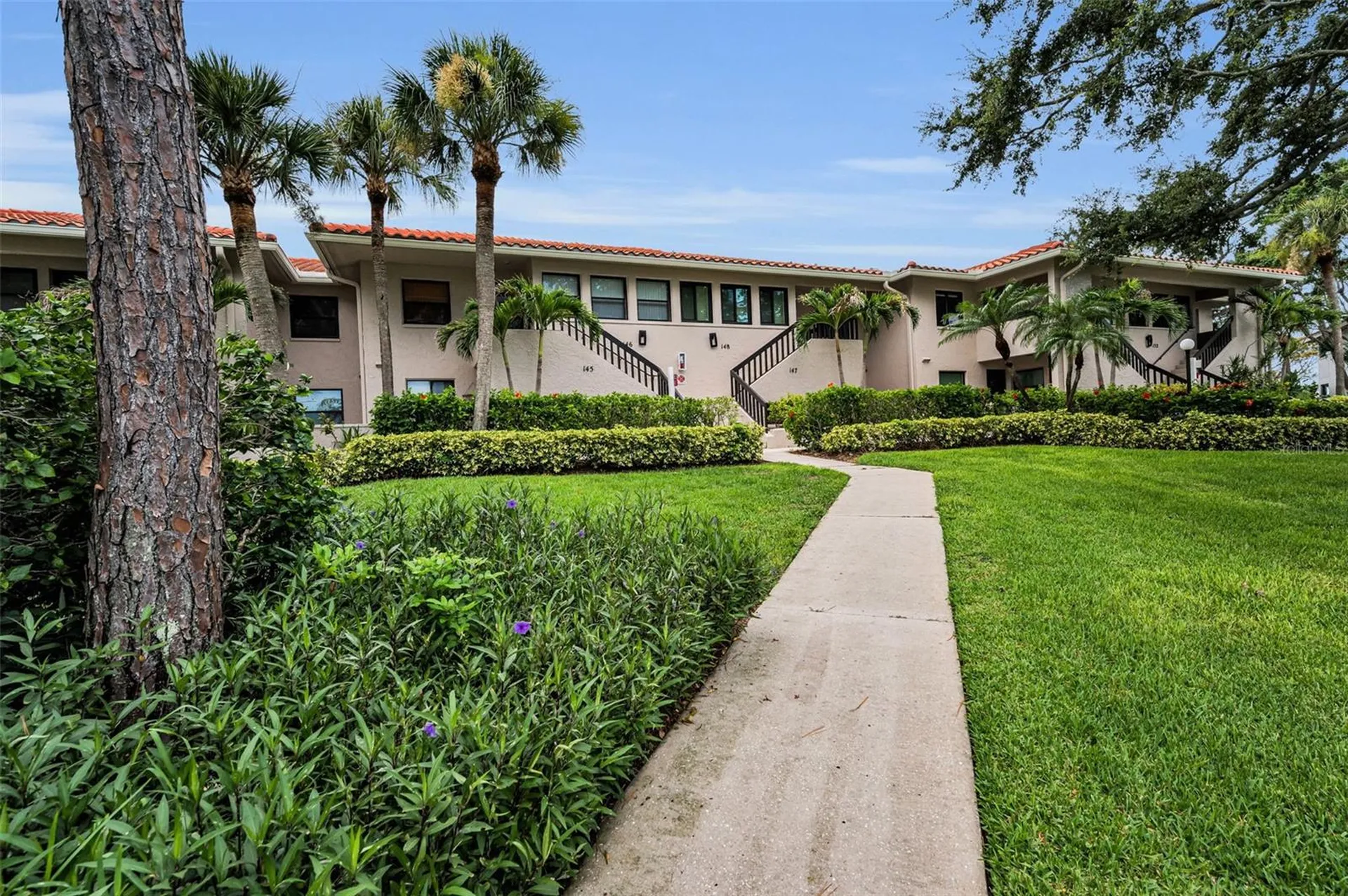 1813 Mariner Drive Tarpon Springs FL 34689