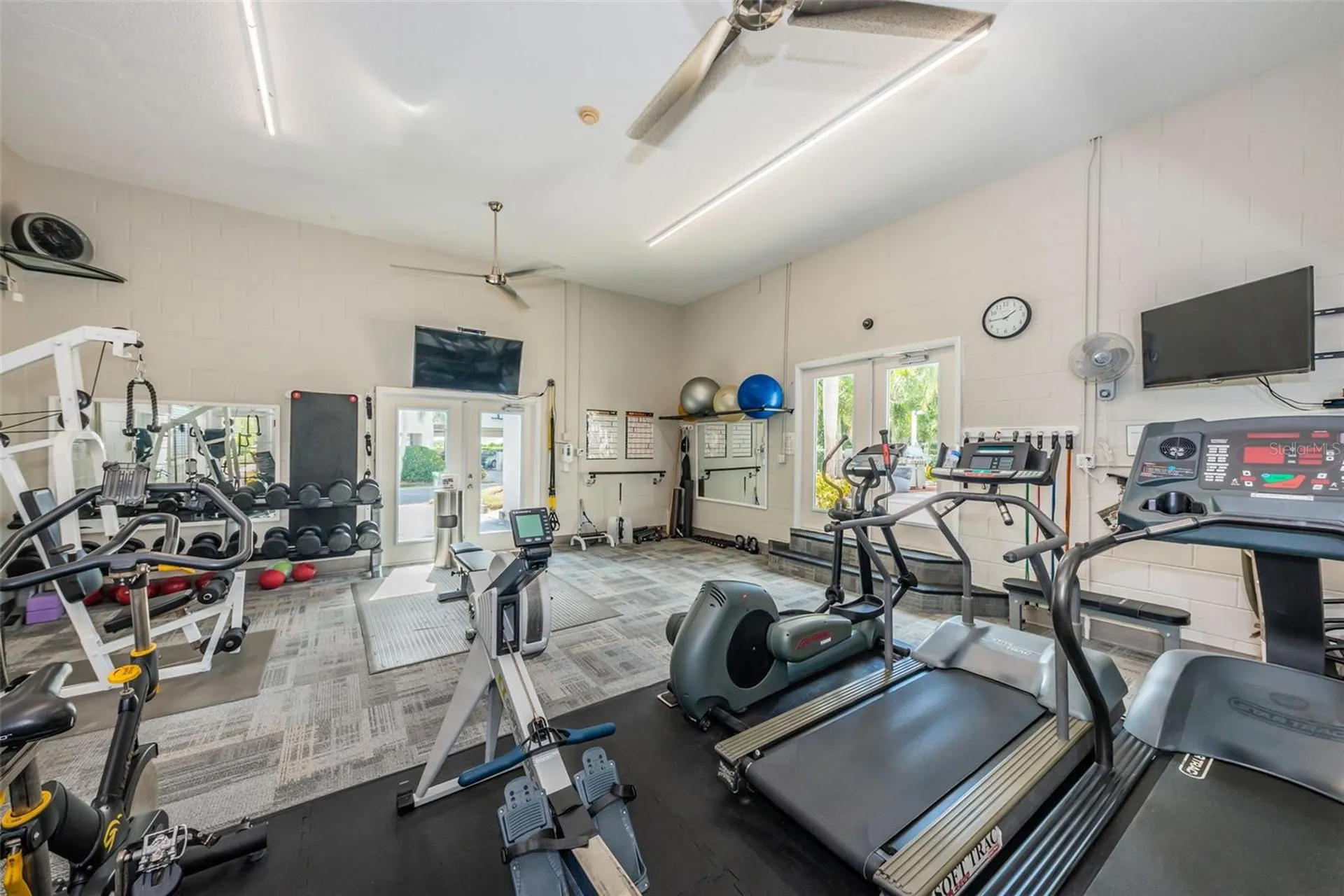 1813 Mariner Drive Tarpon Springs FL 34689