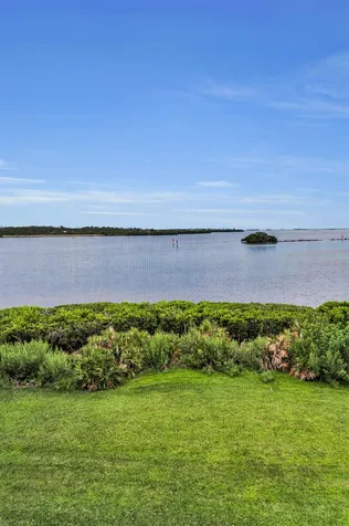 1813 Mariner Drive Tarpon Springs FL 34689