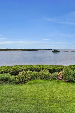 1813 Mariner Drive Tarpon Springs FL 34689