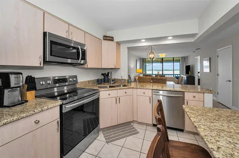 1813 Mariner Drive Tarpon Springs FL 34689