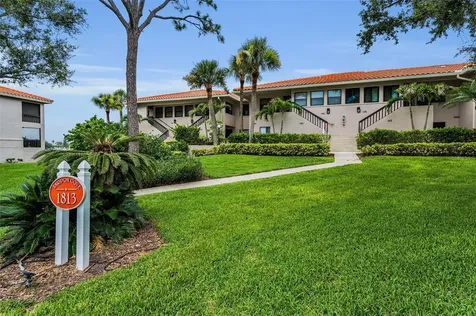 1813 Mariner Drive Tarpon Springs FL 34689