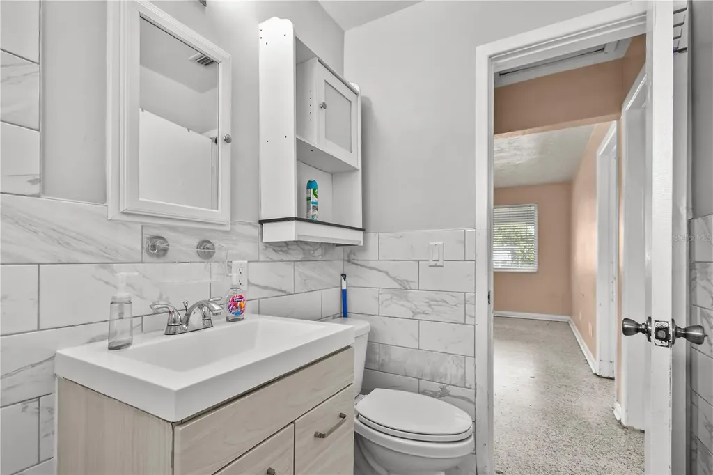 4484 Brooksdale Drive Sarasota FL 34232