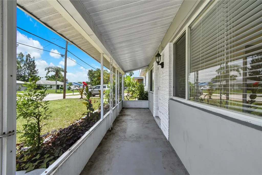 4484 Brooksdale Drive Sarasota FL 34232