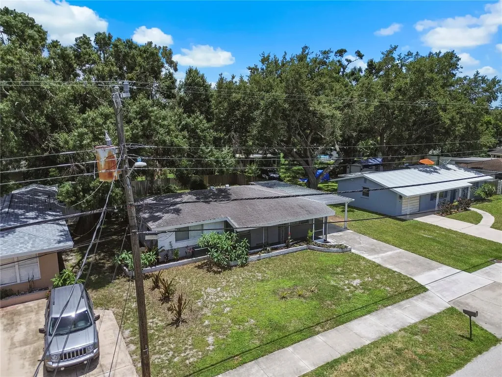 4484 Brooksdale Drive Sarasota FL 34232