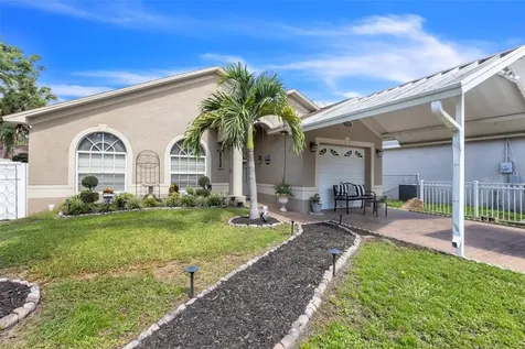 7220 N Amos Avenue Tampa FL 33614