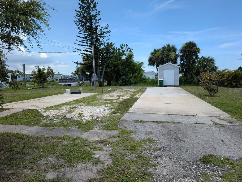 520 Alta Vista Englewood FL 34224