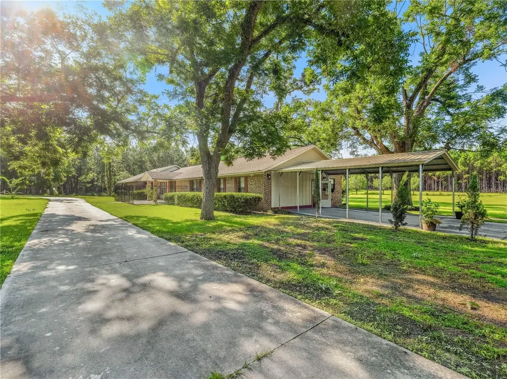 1550 NW 167 Place Trenton FL 32693