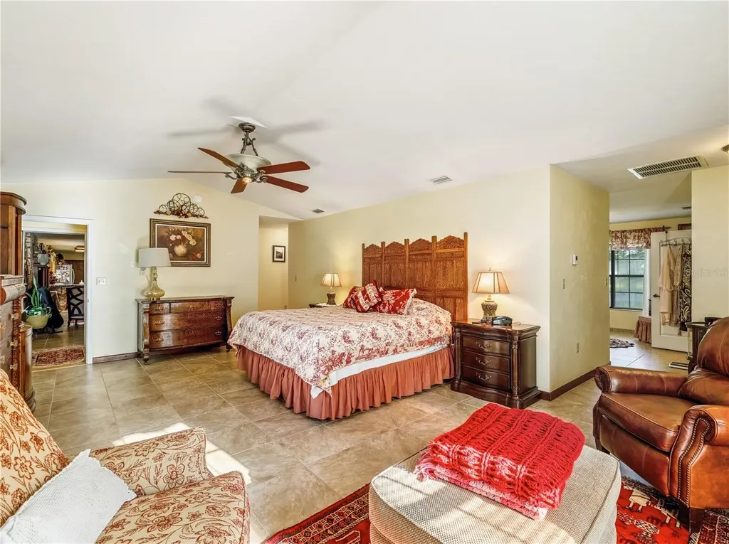1550 NW 167 Place Trenton FL 32693