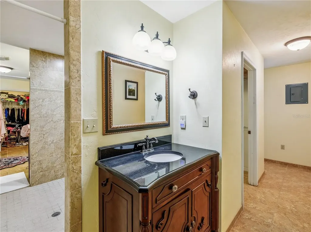 1550 NW 167 Place Trenton FL 32693