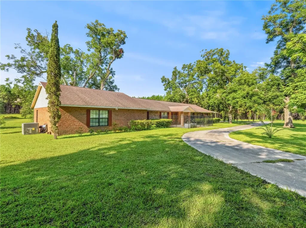 1550 NW 167 Place Trenton FL 32693