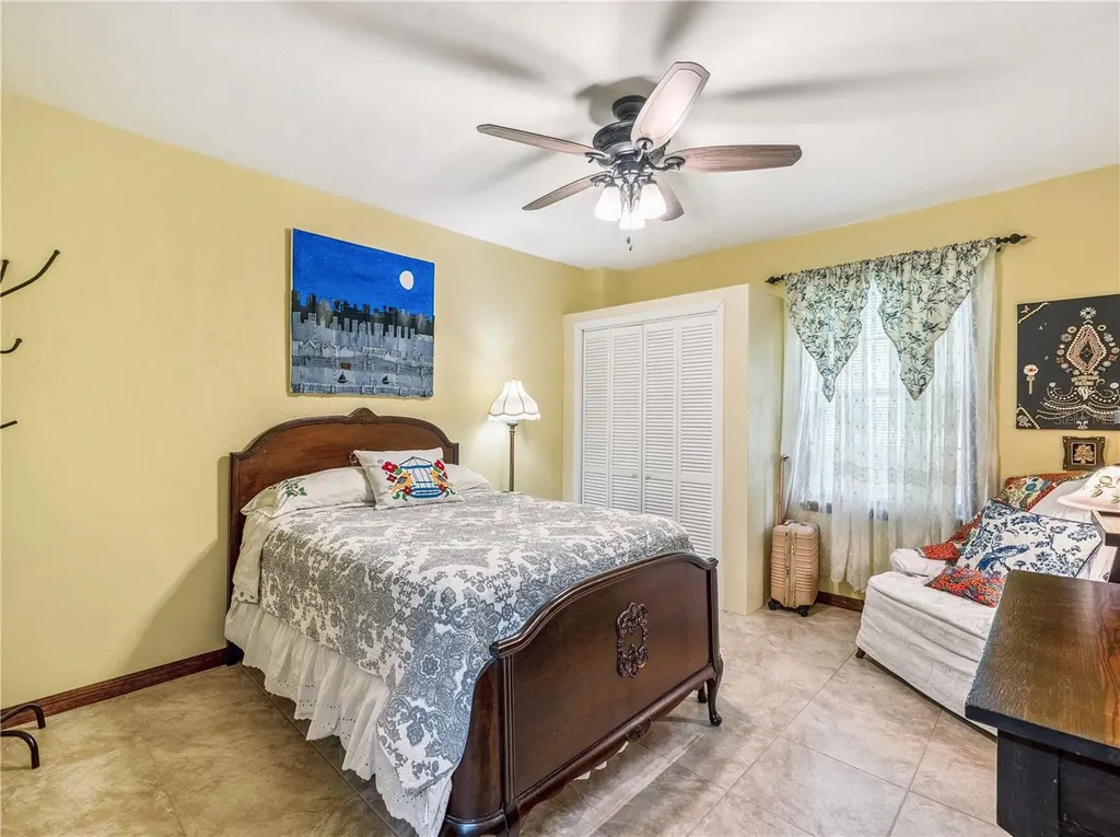 1550 NW 167 Place Trenton FL 32693