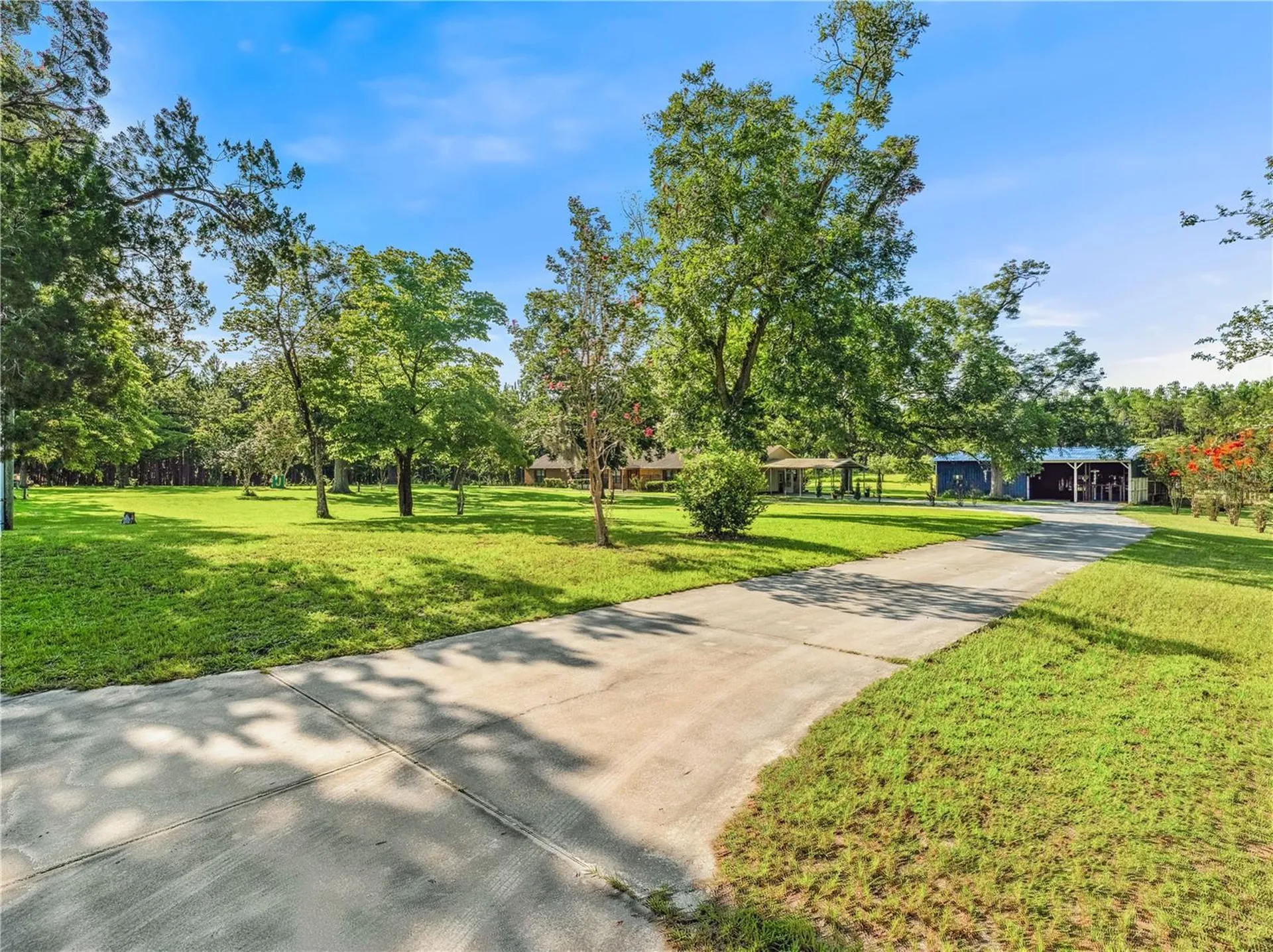 1550 NW 167 Place Trenton FL 32693
