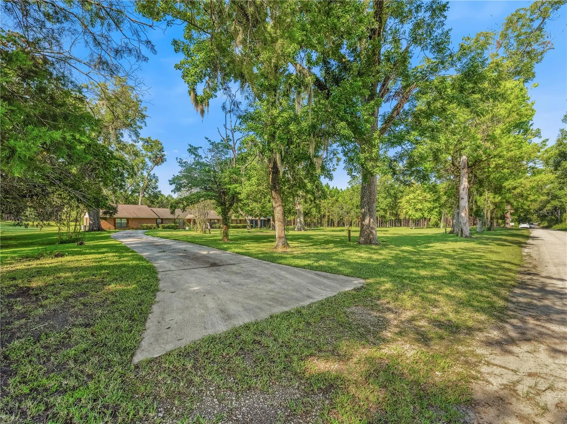 1550 NW 167 Place Trenton FL 32693