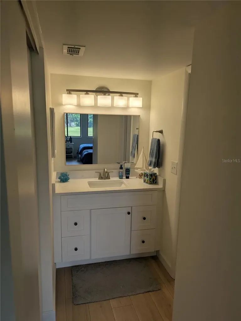 4531 Longwater Sarasota FL 34235