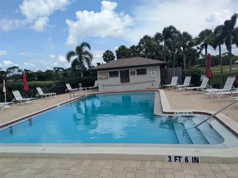4531 Longwater Sarasota FL 34235