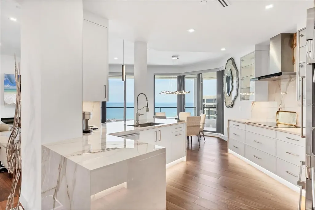 1211 Gulf Of Mexico Drive Longboat Key FL 34228