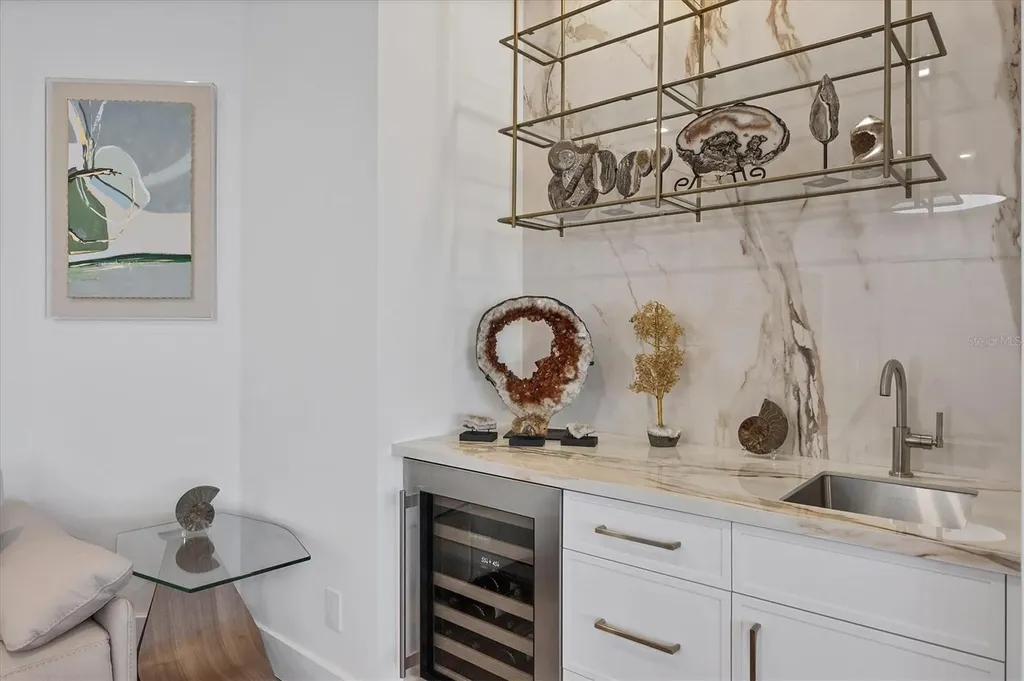 1211 Gulf Of Mexico Drive Longboat Key FL 34228
